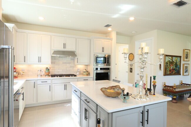 Building Photo - 13412 SW Vermillion Cir