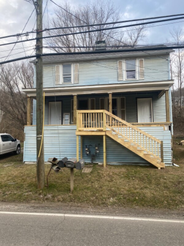 Primary Photo - 56865 Wegee Rd