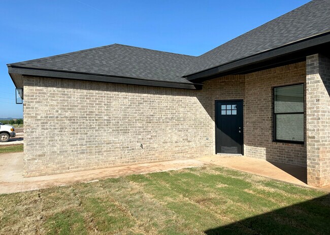 Foto del edificio - 324 Woodstock Ln