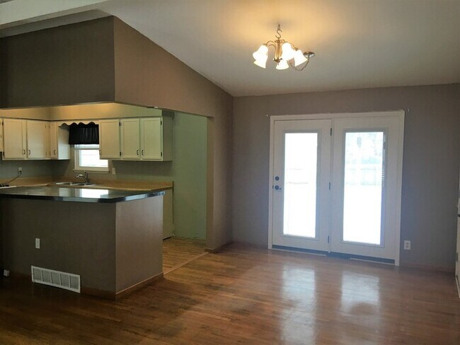 Foto del edificio - 2-bedroom duplex now available-BELTON!