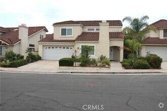 Building Photo - 26002 Dundee Dr