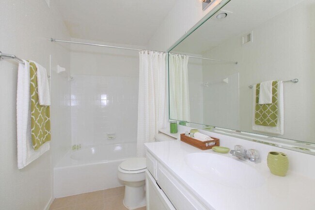 Foto del edificio - 12906 Brant Rock Dr
