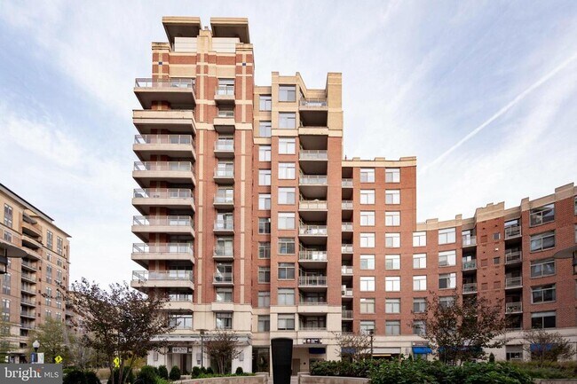 Foto del edificio - 3600 S Glebe Rd