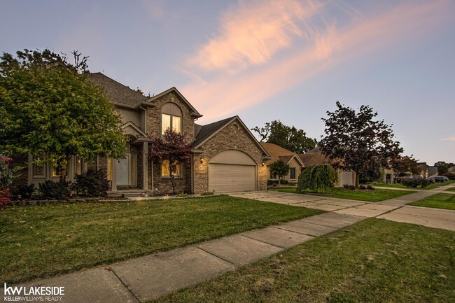 Building Photo - 49772 Red Pine Dr