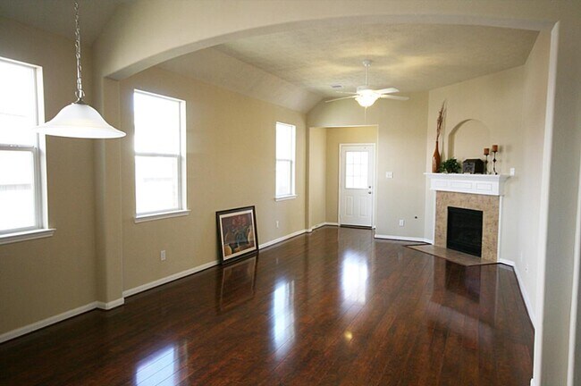 Foto del edificio - 24547 Foxberry Glen Ln