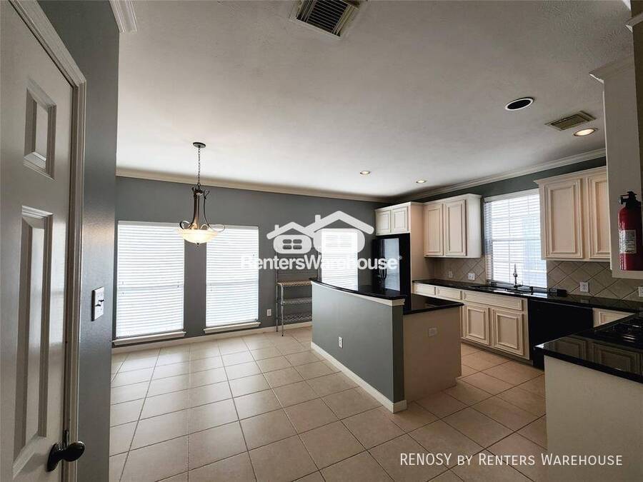Photo - 2637 W Dallas St-
