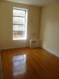Building Photo - 442 W 47th St