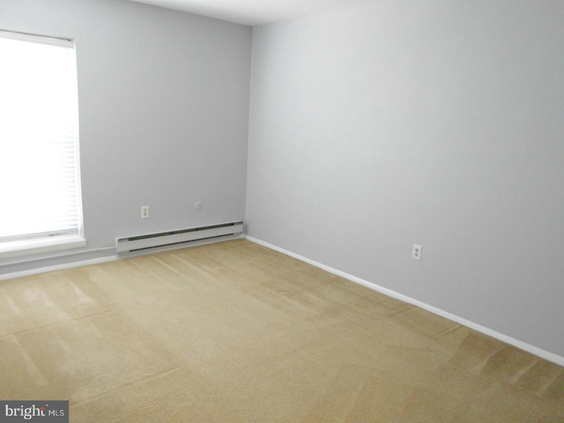 Foto principal - 327 St Marys Ave