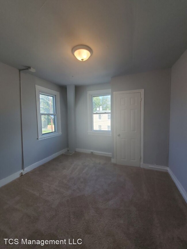 Building Photo - 5 br, 1 bath House - 207 Jones Avenue