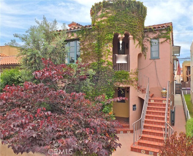 Primary Photo - 165 Corona Ave