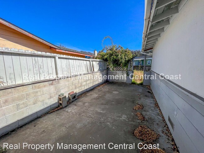 Foto del edificio - 2 br, 1 bath House - 321 Binscarth Road
