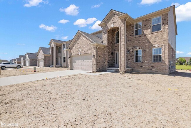 Building Photo - 23827 Shadow Woods Dr