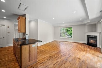 Building Photo - 21 Seir Hill Rd