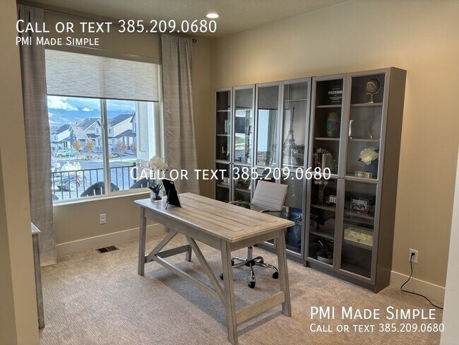 Building Photo - Beautiful, Spacious Home in the Heart of T...