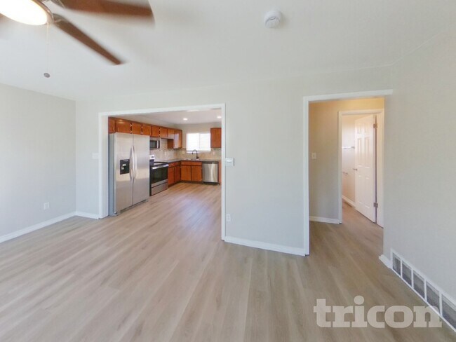 Foto del edificio - 1103 Livingston Ave