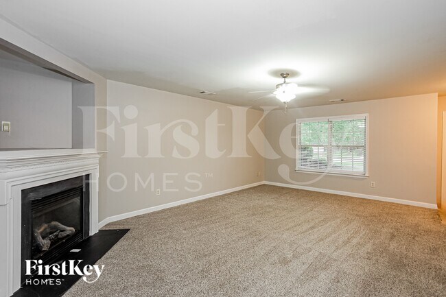 Foto del edificio - 2922 Blueberry Dr