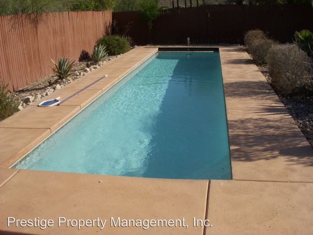 Building Photo - 640 N Avenida Alegre