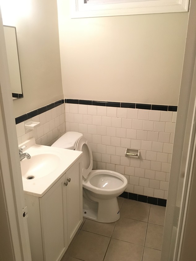 Bathroom - 1235 Holbrook Ter NE