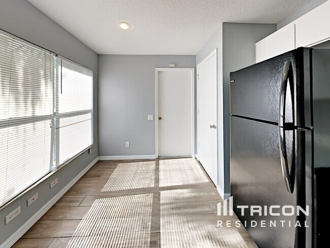 Foto del edificio - 1205 Tiger Wood Ct