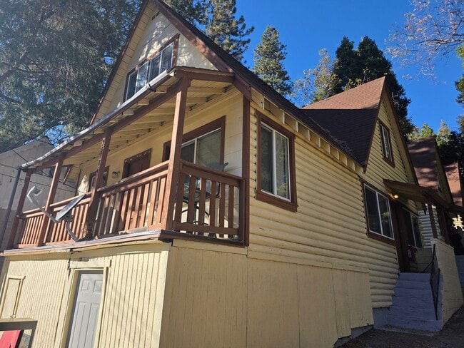 Foto del edificio - Cute 2 bedroom, 1 bath close to town