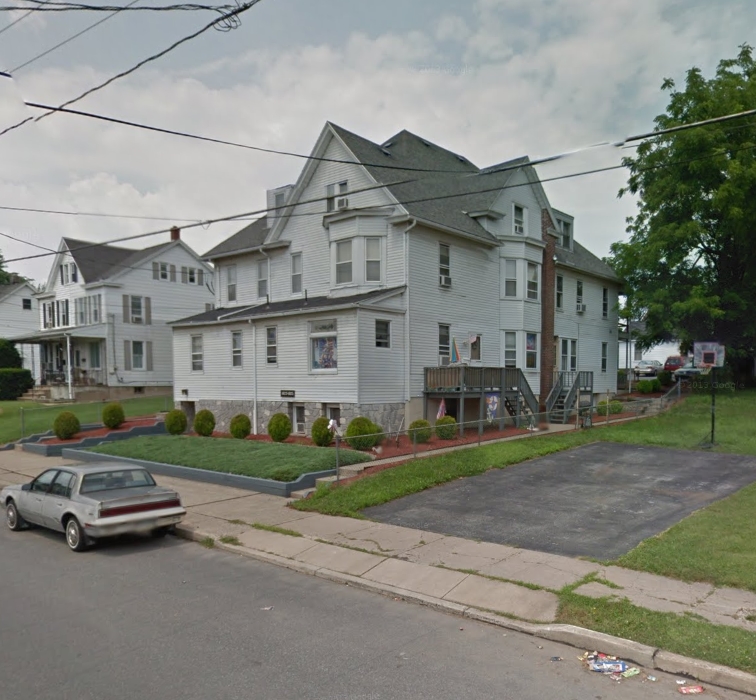 Primary Photo - 1023 4th St