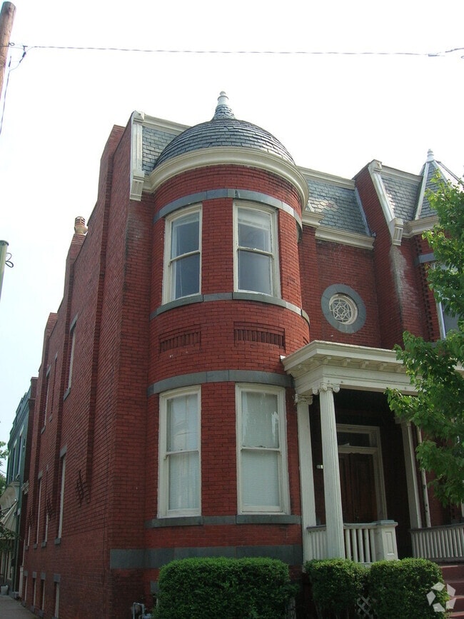Building Photo - 1530 Floyd Ave