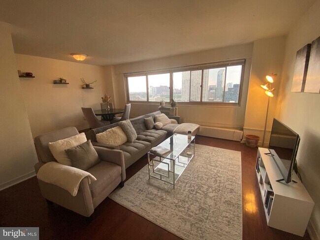 Foto del edificio - 2101-17 Chestnut St