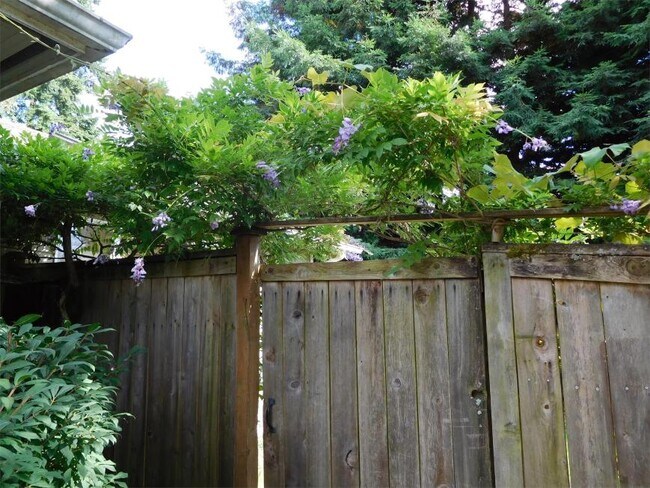 Foto del edificio - 2 bedroom in Renton WA 98059