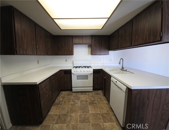 Foto del edificio - 4823 Fieldbrook Ln