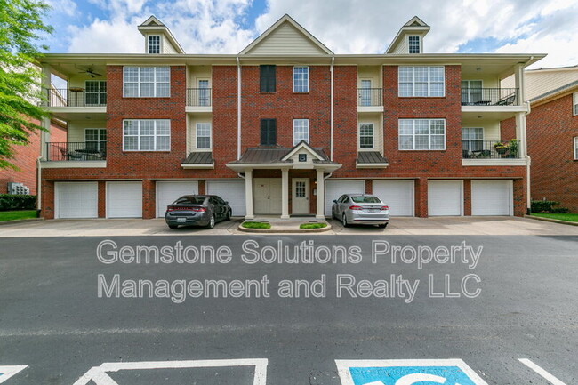 Foto del edificio - 3201 Aspen Grove Dr