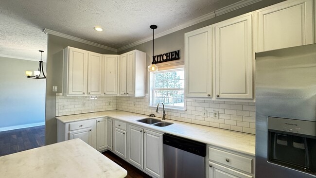 Foto del edificio - 1126 Haw Branch Rd