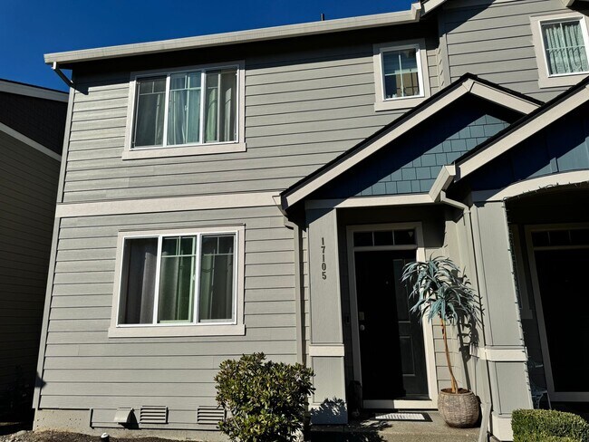 Foto del edificio - Fantastic 3 bedroom, 2.5 bath Townhome in ...