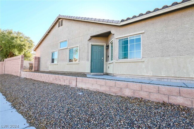 Foto del edificio - 813 Cowboy Cross Ave