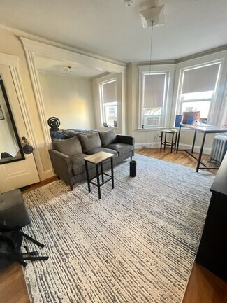 Building Photo - 1161 Boylston St