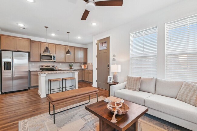 Building Photo - 4450 South State Highway 360 Apt #F118, Gr...