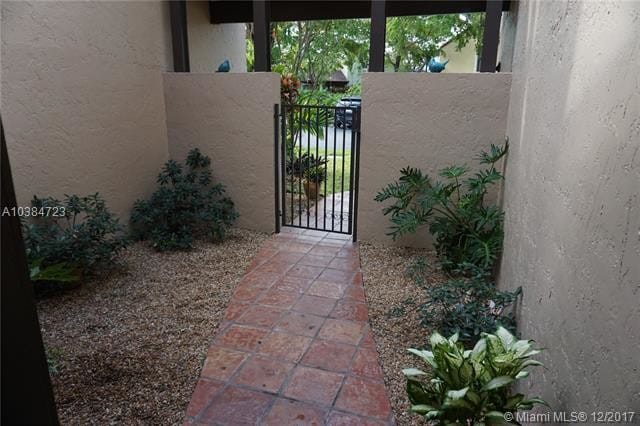 Building Photo - 3622 Alcantara Ave