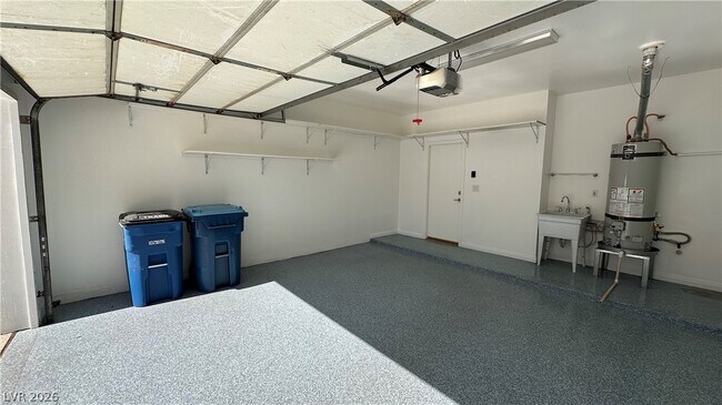 Foto del edificio - 5268 Island Chain Rd