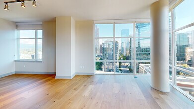 Interior Photo - TEN20