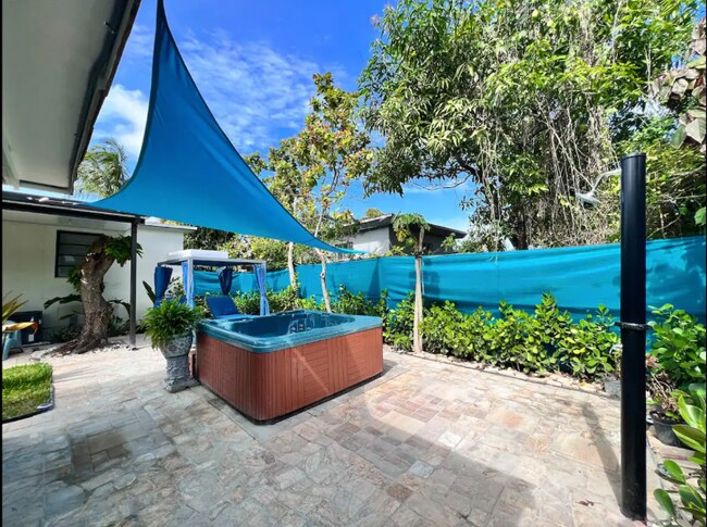 Foto del edificio - 940 NE 155th St