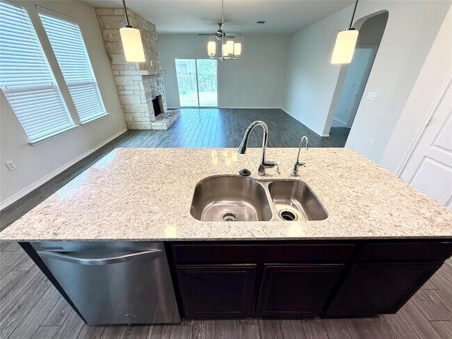 Foto del edificio - 12813 Stoney Ridge Bend