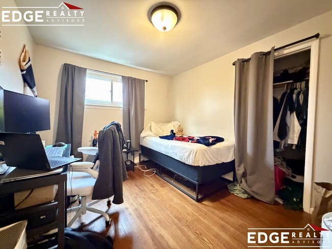 Photo - 191 Kenrick St Apartment