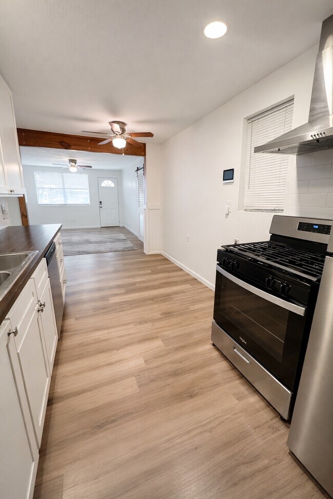 Foto del edificio - 117 Sylvia St