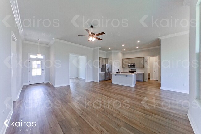 Building Photo - 3208 Rosehill Dr.