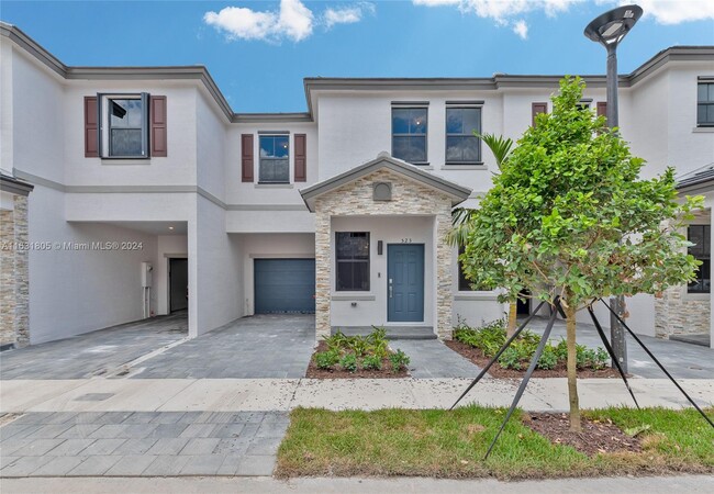 Foto del edificio - 523 SW 19th Ter