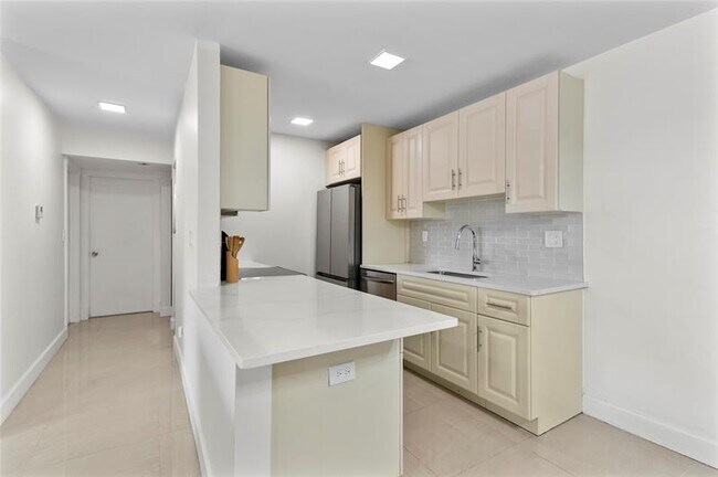Foto del edificio - 11605 NW 29th Ct