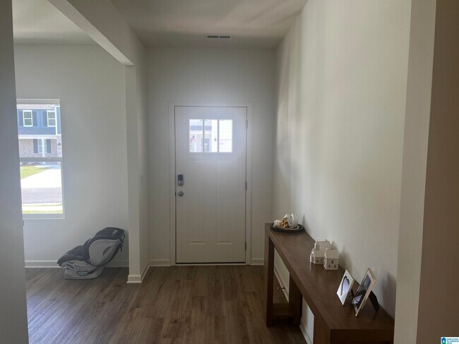 Foto del edificio - 9906 Chelsea Pk Trl