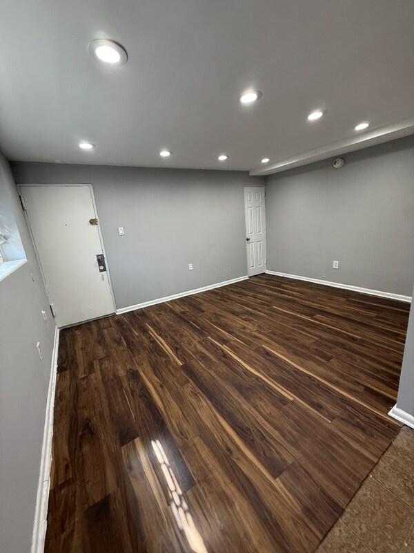 Foto del edificio - 4132 Longshore Ave