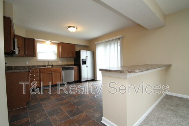 Building Photo - 5133 Greenside Dr