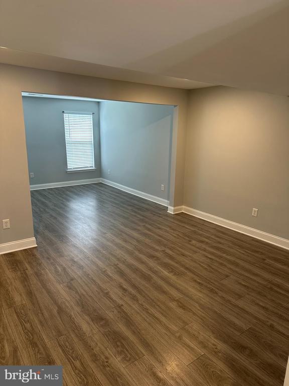 Building Photo - 203 Fox Trail