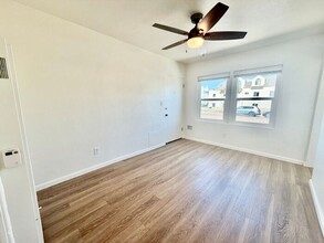 Building Photo - 721 El Carmel Pl